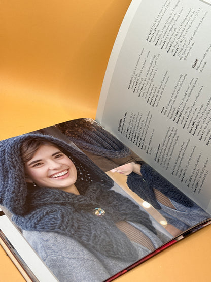Knit & Wrap: 25 Capelets, Cowls & Collars by Nathalie Mornu