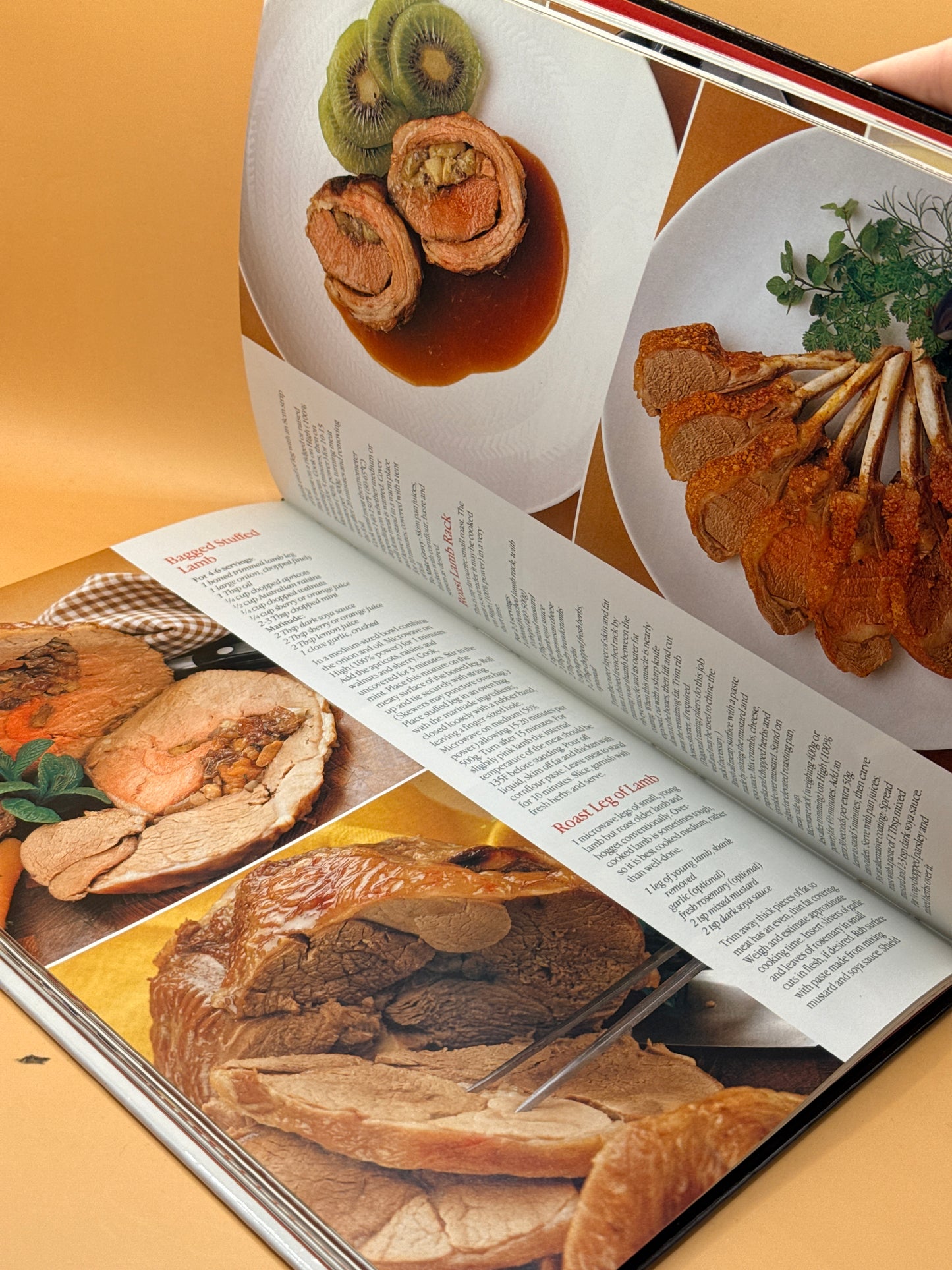 Vintage Alison Holst's New Microwave Cookbook by Alison Holst