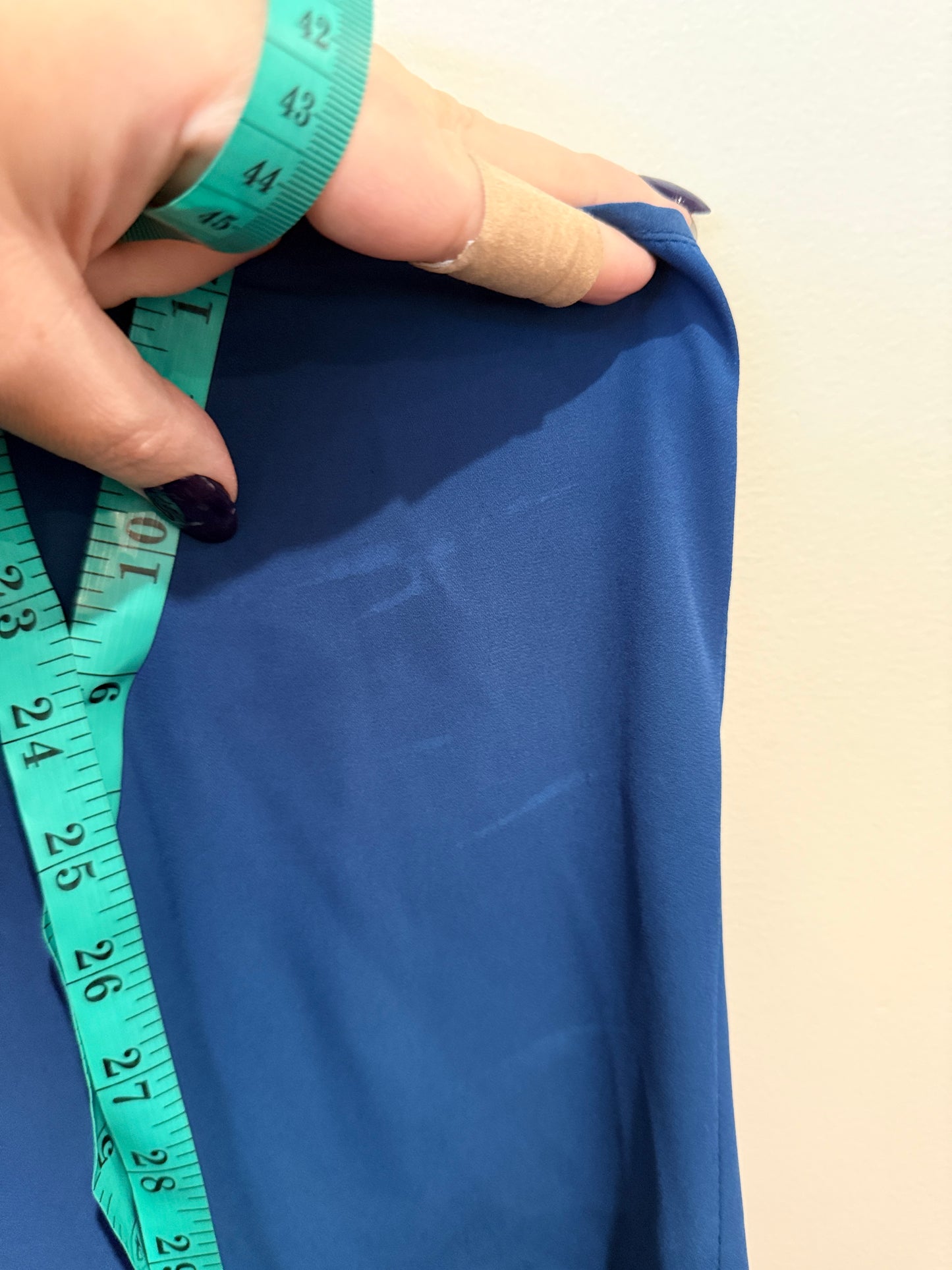 YALY Couture Keyhole Sleeveless Top Size U/arm to U/arm 50cm