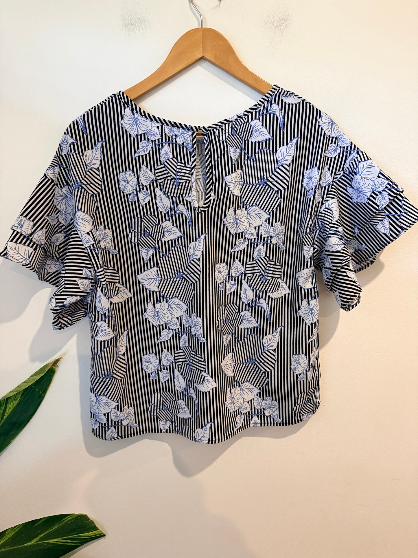 SASS Floral Stripe Print Top Size 8