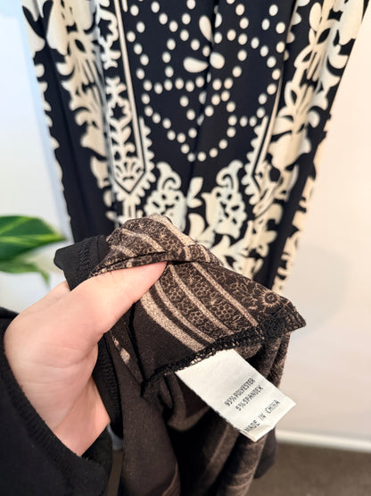 K&K Cold Shoulder Maxi Dress Paisley Print Size S (U/arm to U/arm 47.5)
