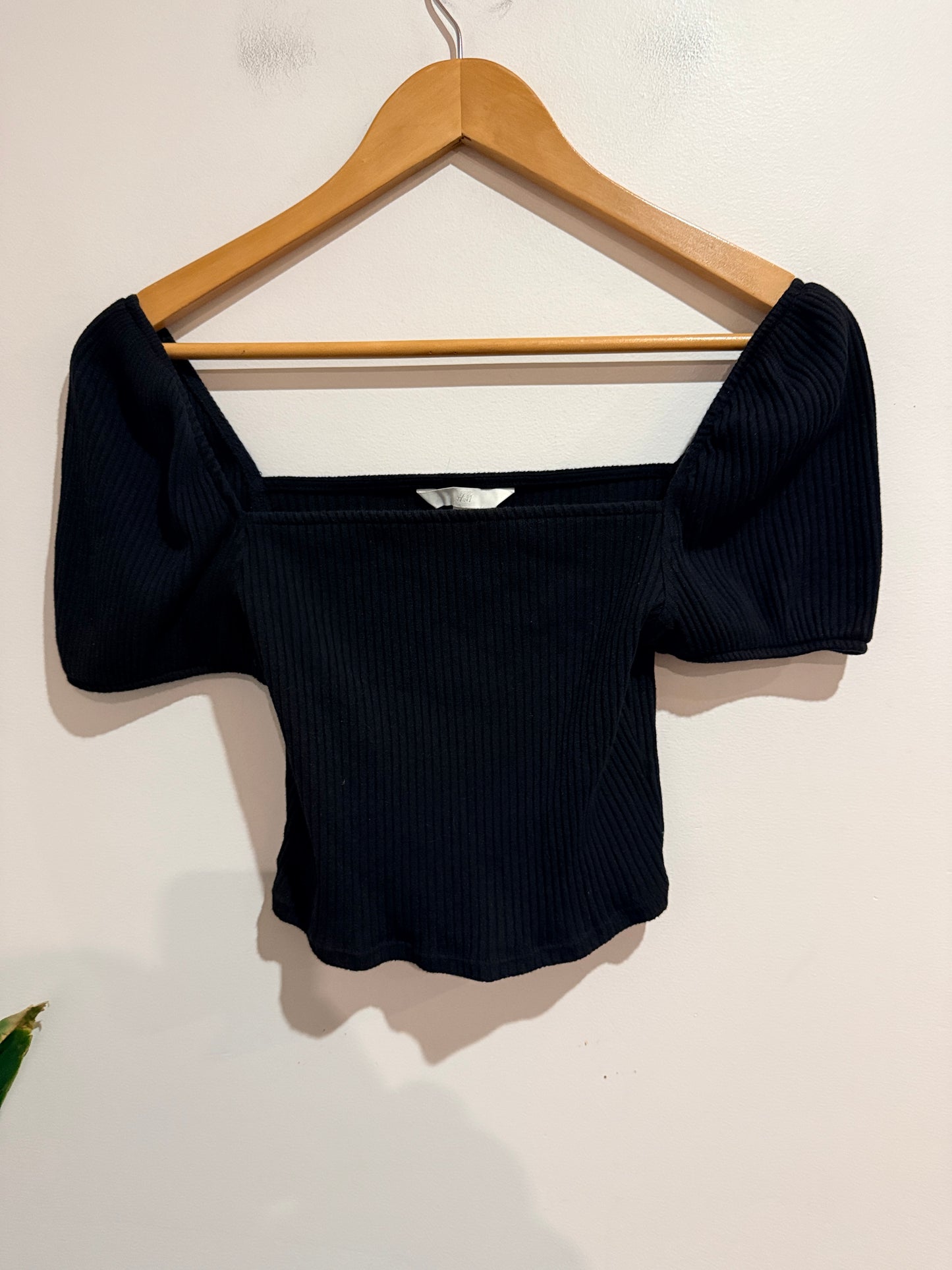 H & M Ribbed Cropped Top Size S