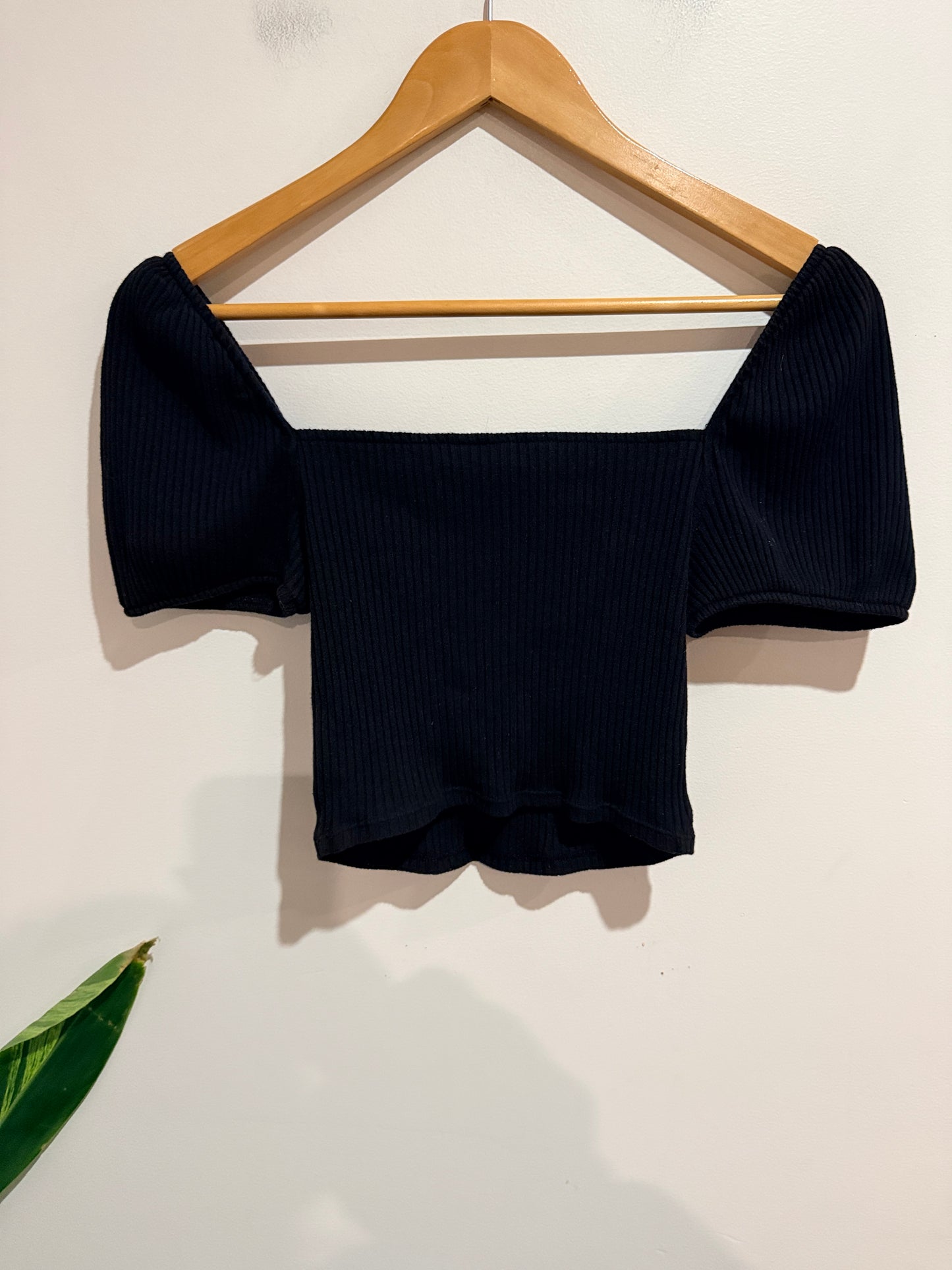 H & M Ribbed Cropped Top Size S