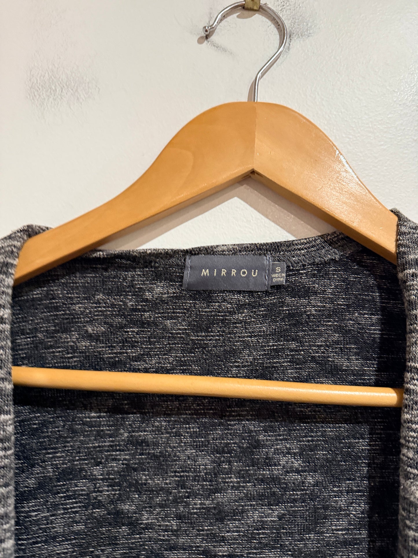 Mirrou Open-front Cardigan Size S