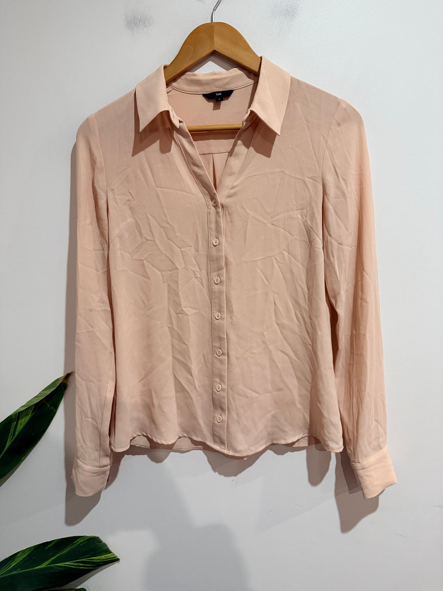 Cue Long-sleeve Shirt Size 6