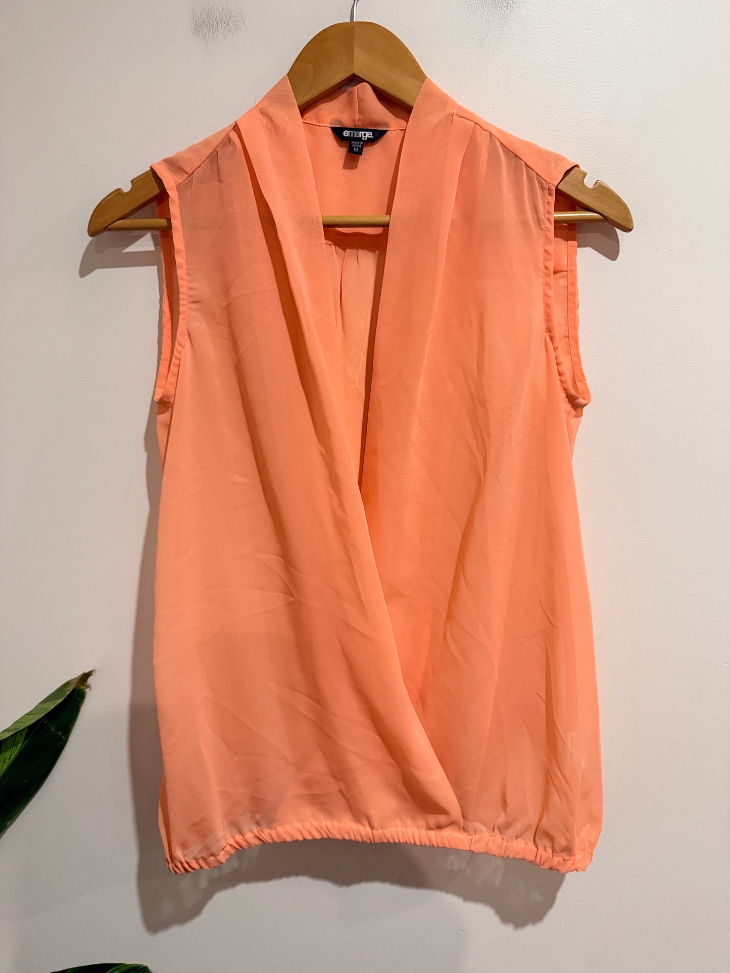Emerge Crossover Sleeveless Top Size 10
