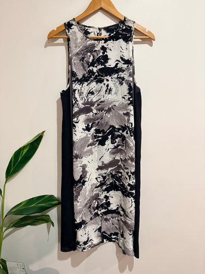 Decjuba Sleeveless Dress Size M