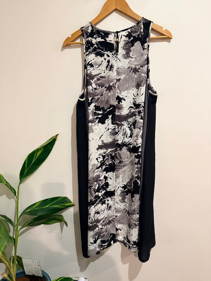 Decjuba Sleeveless Dress Size M