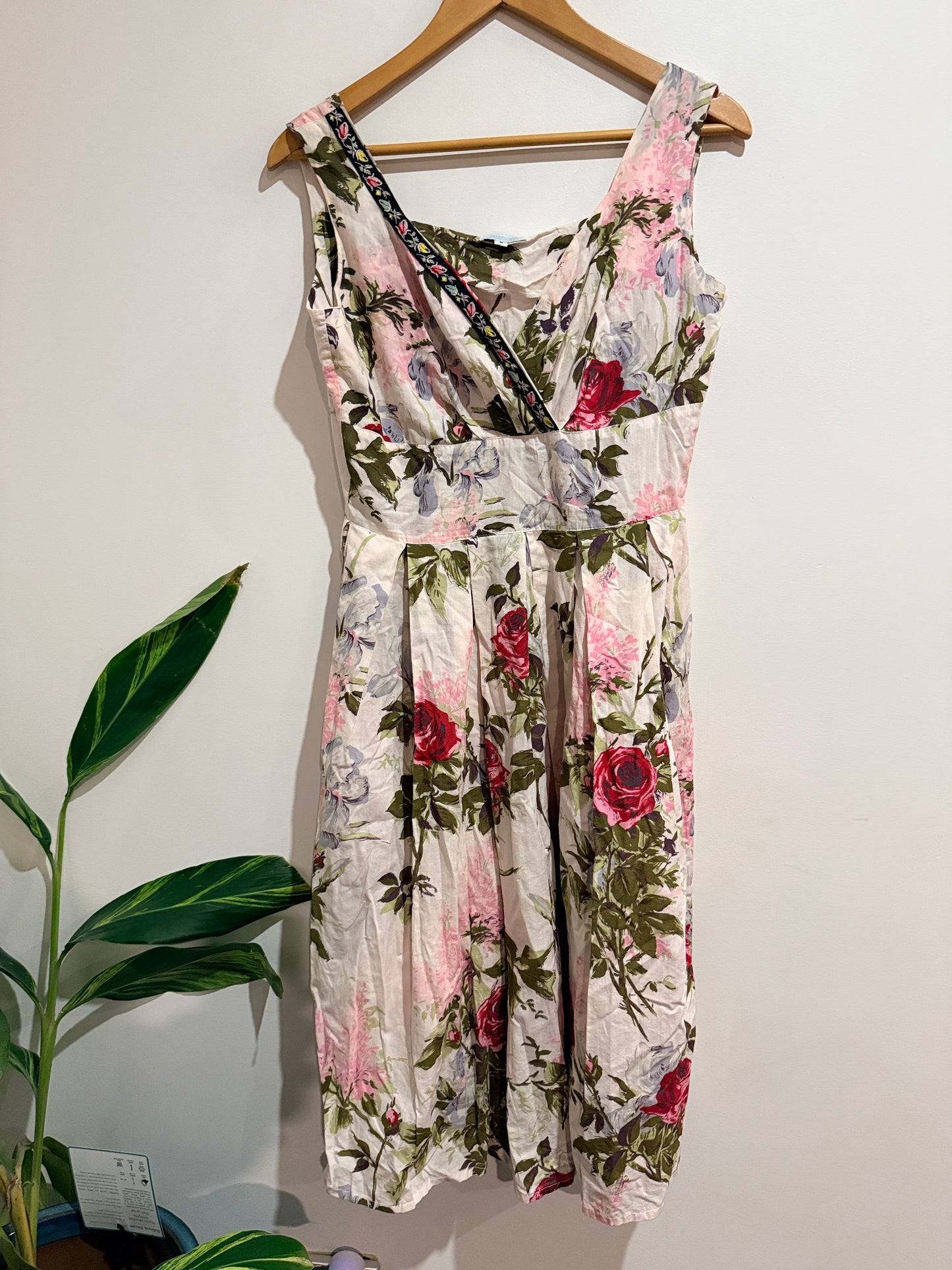 Lazybones Floral-print Mini Dress Size M