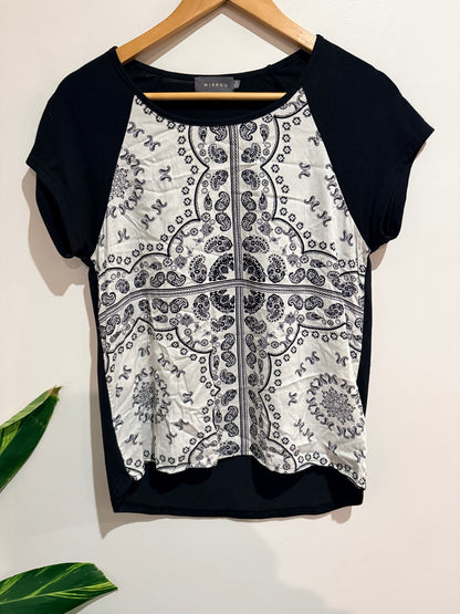 Mirrou Paisley Print Top Size S