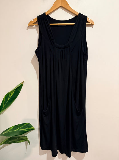 Jacqui.e Scoop Neck Pleated Dress Size M