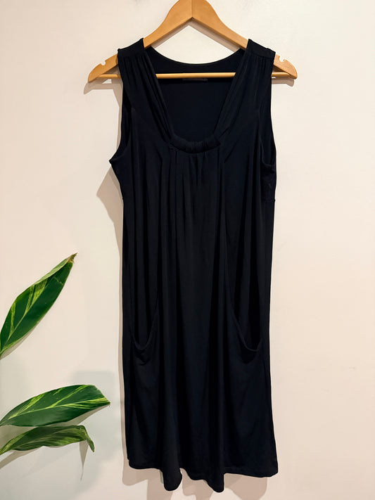 Jacqui.e Scoop Neck Pleated Dress Size M