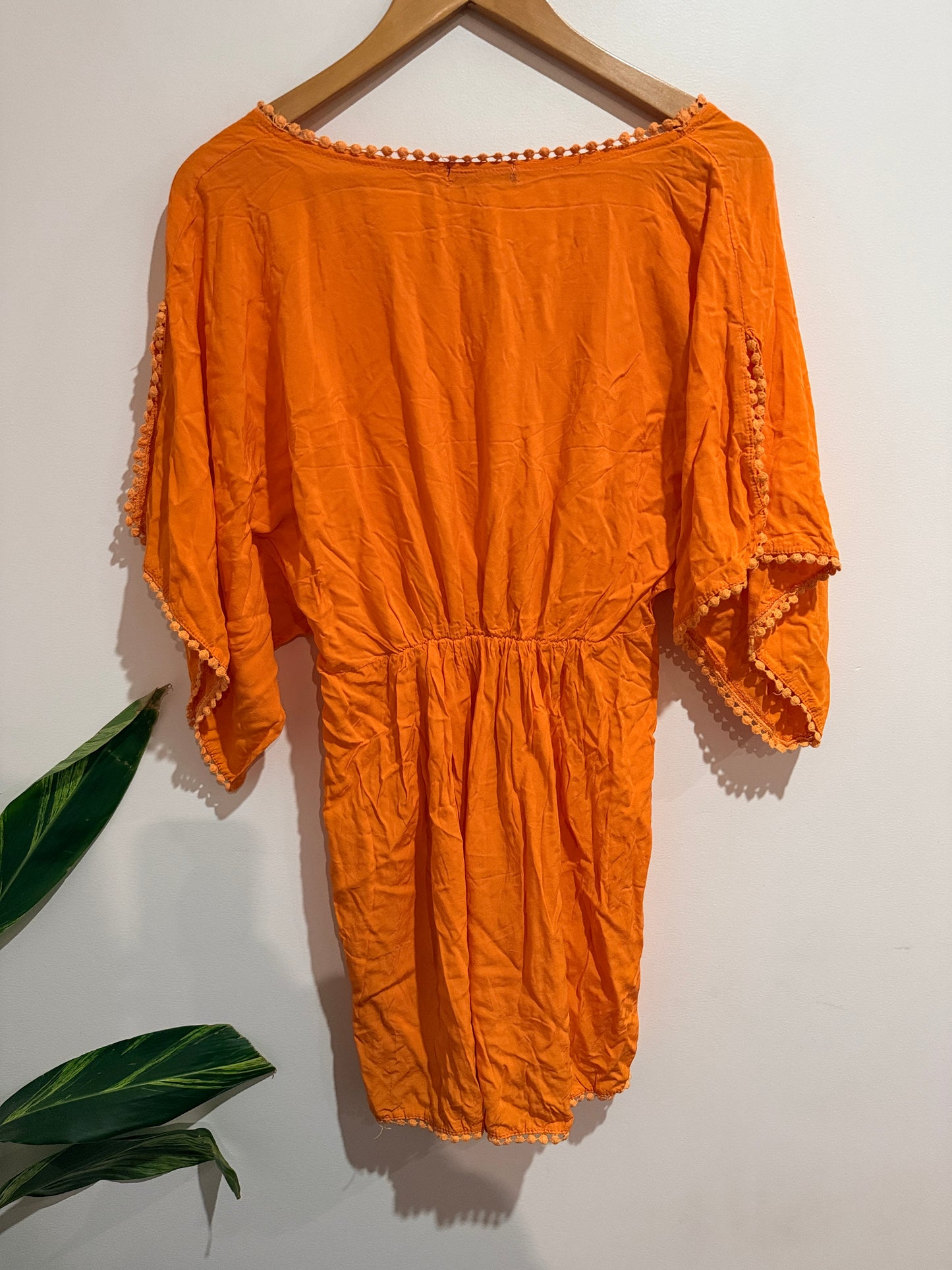 Sheng Yi Embroidered Tunic Dress Size U/Arm to U/Arm 33cm