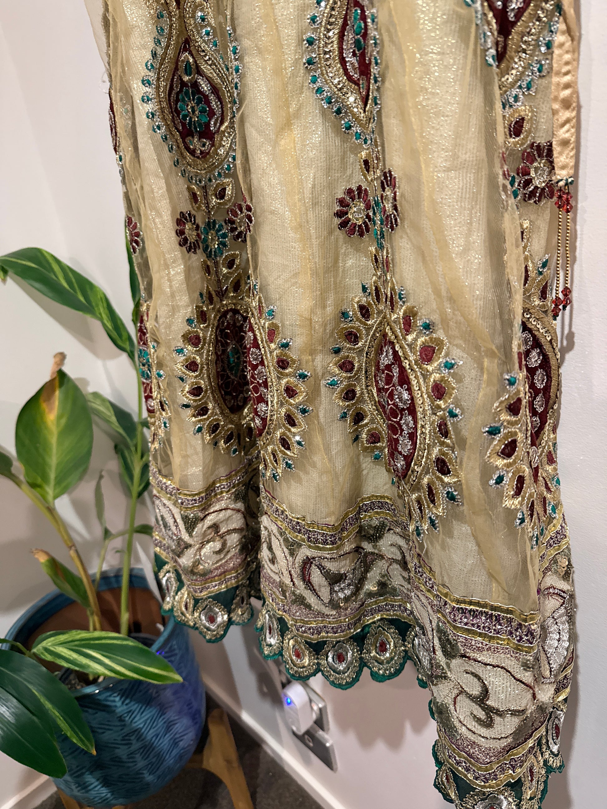 Brand Unknown Bridal Lehenga Skirt Size Waist 84cm
