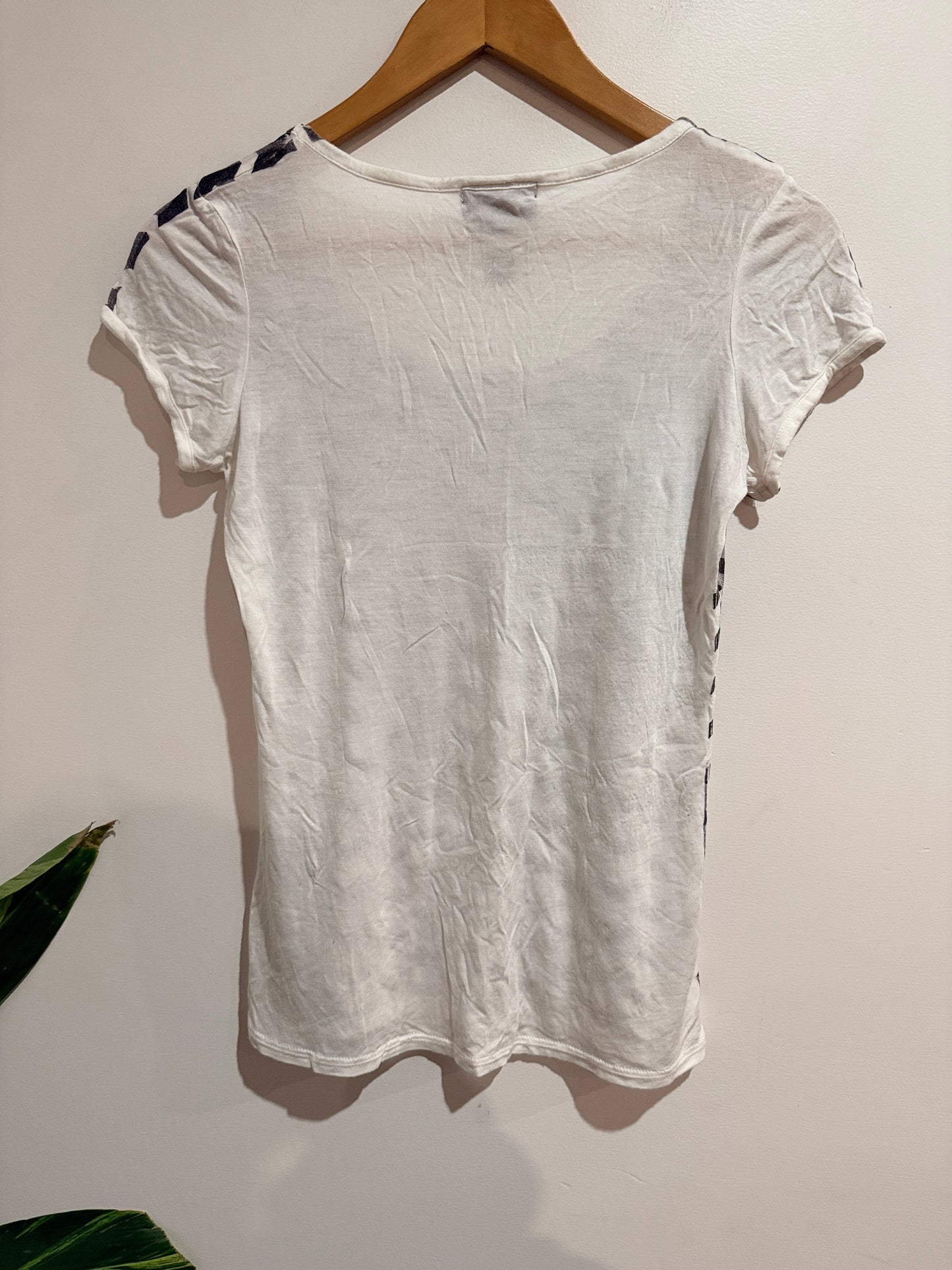 World Famous Scoop Neck Shirt Size XS