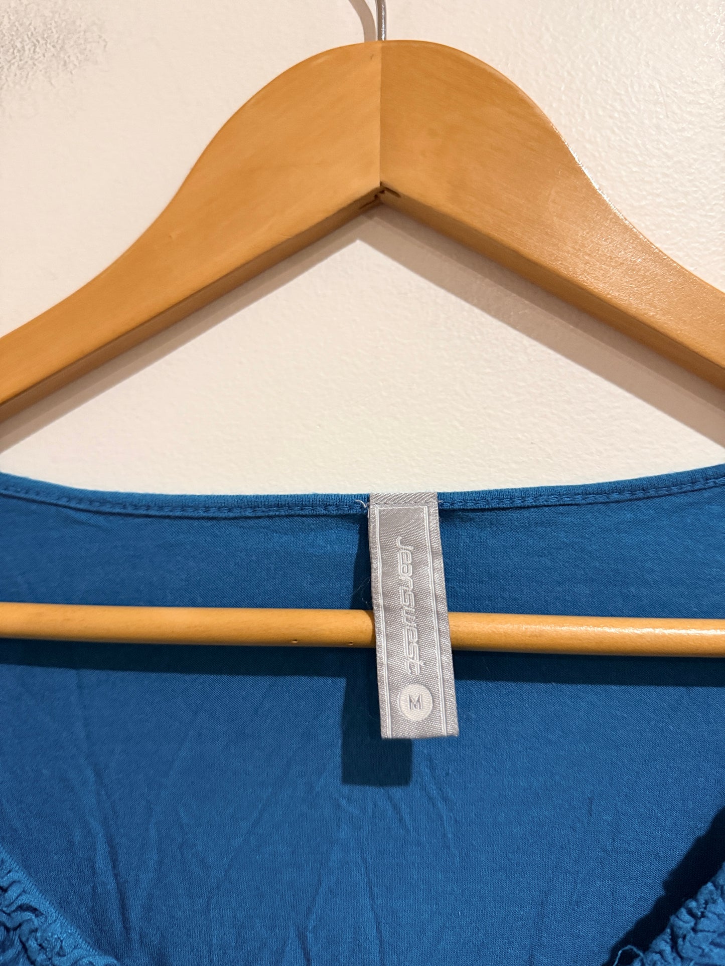 Jeanswest Scoop-neck Shirt Size M
