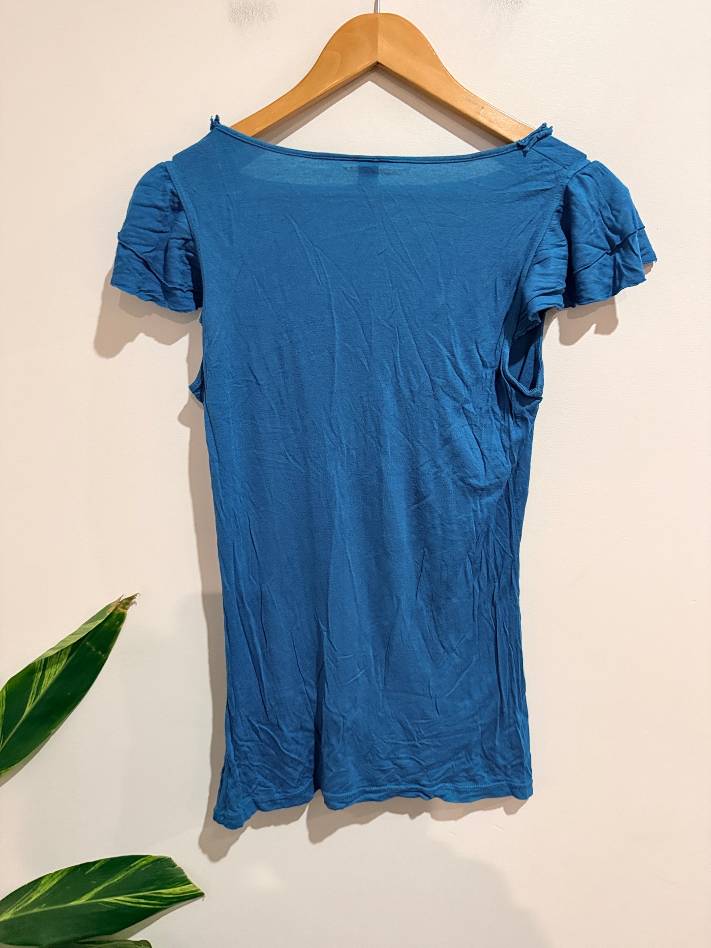 Jeanswest Scoop-neck Shirt Size M