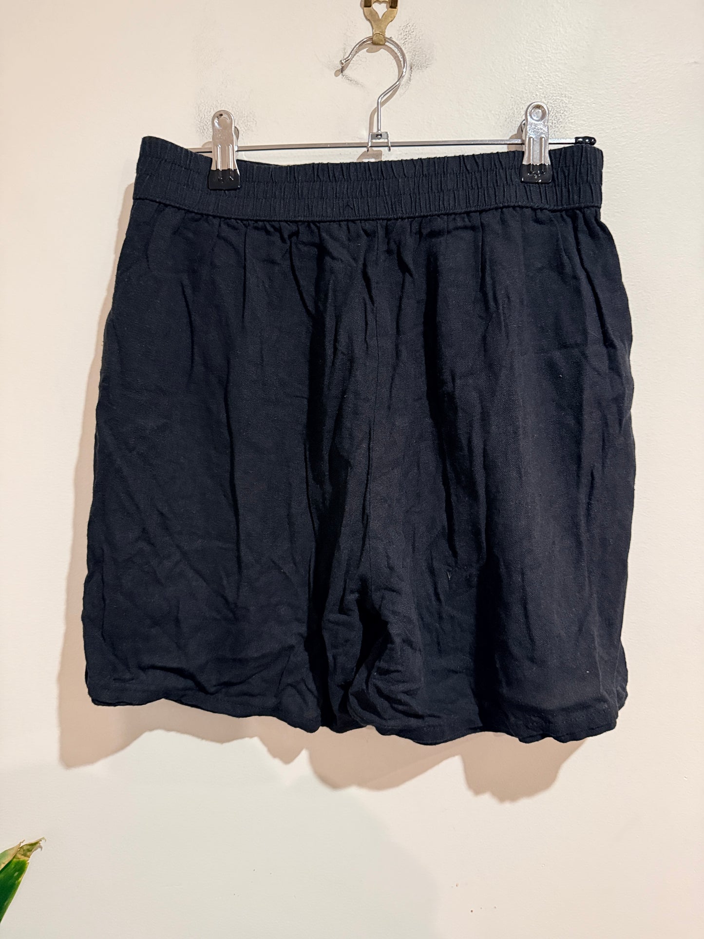 Spirit High-rise Shorts Size 8