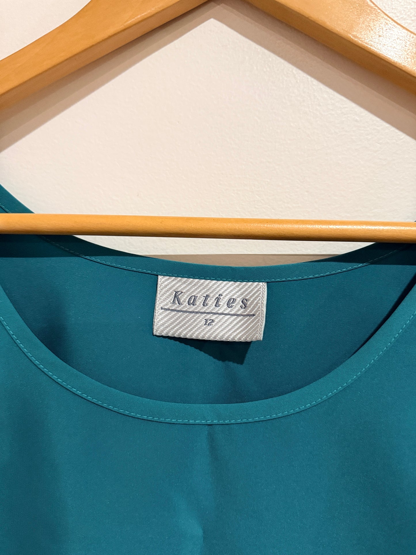 Katies Round-neck Tank Top Size 12