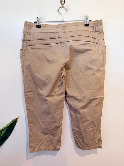 Brand Unknown Cropped Pleated Trousers Size 3XL (31) | Waist 86cm