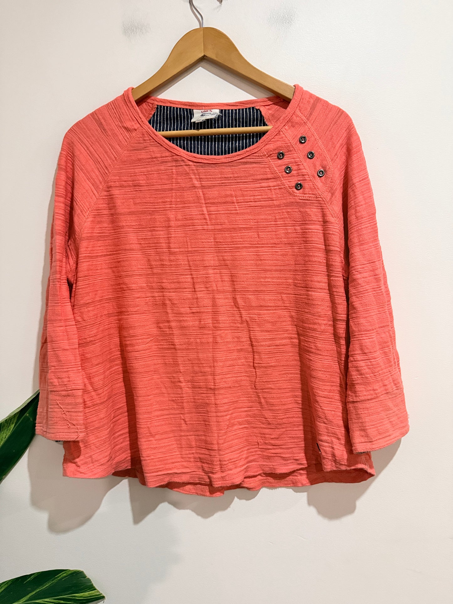 Line 7 Long-sleeve Knit Top Size L