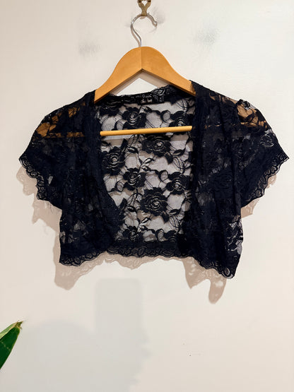 Chic A Booti Laced Bolero Shrug Size M