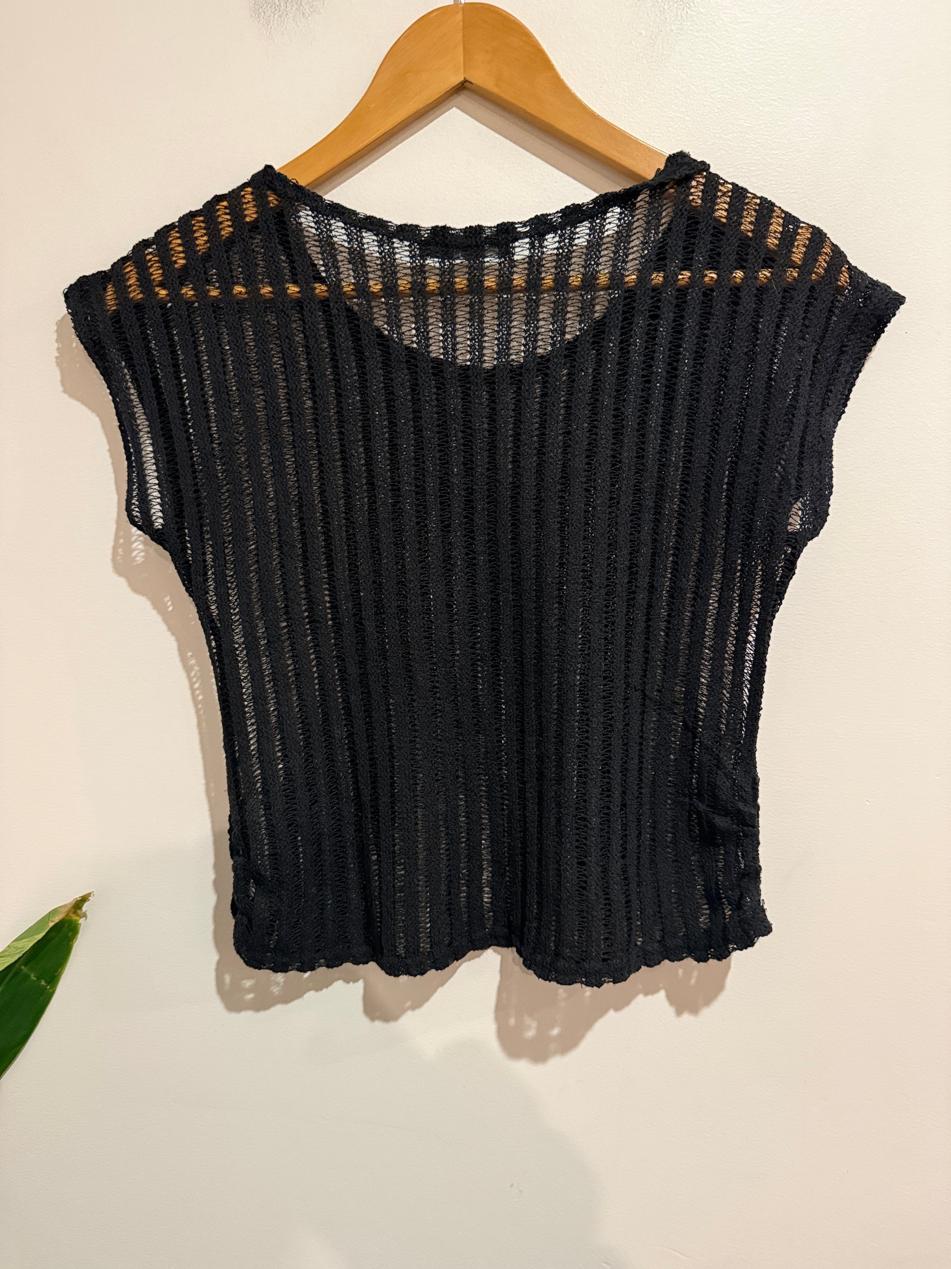 Kivenzt Black Open Knit Short Sleeve Top Size M