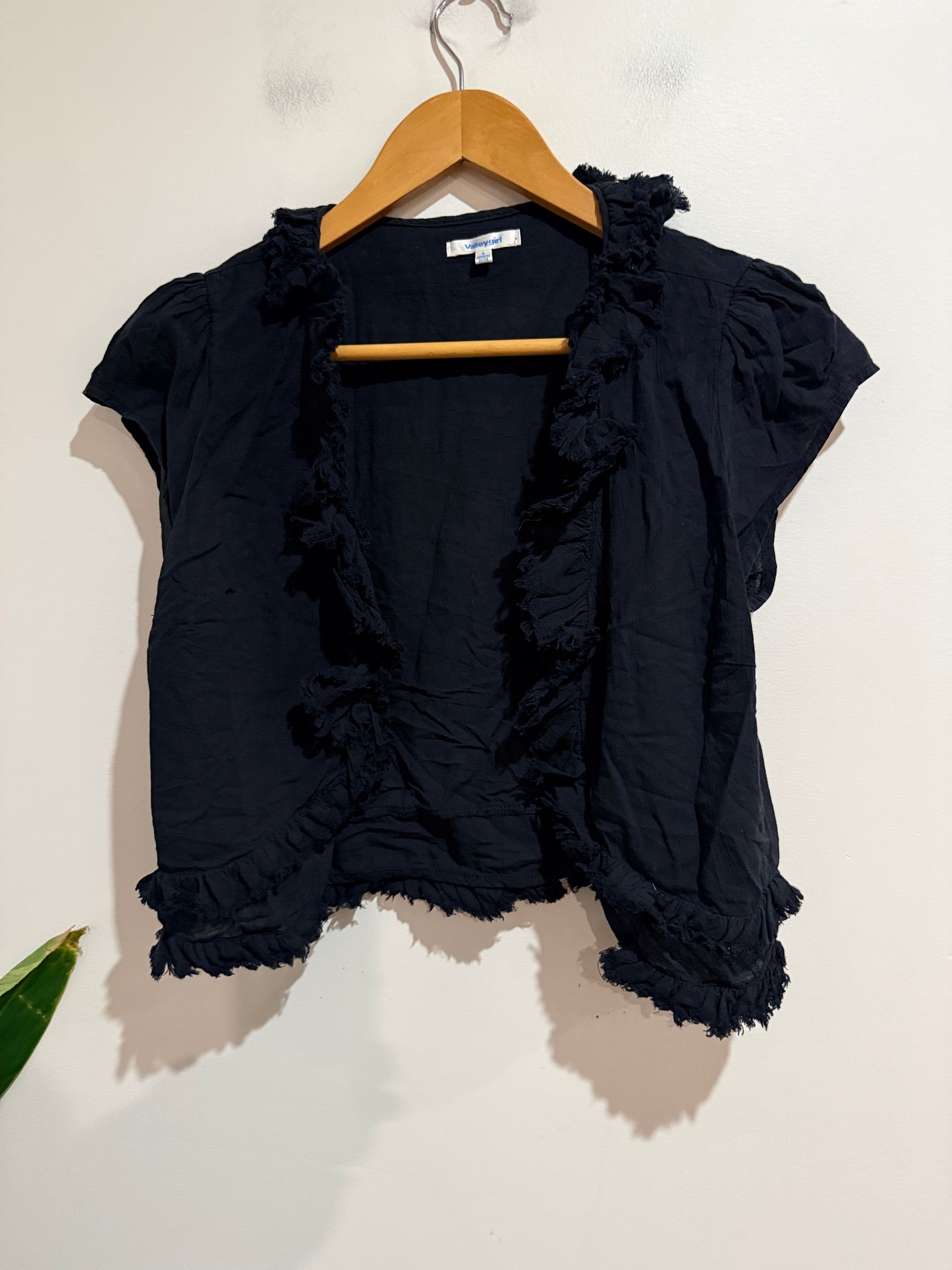 Valleygirl Black Ruffle Cropped Shrug Top Size 8