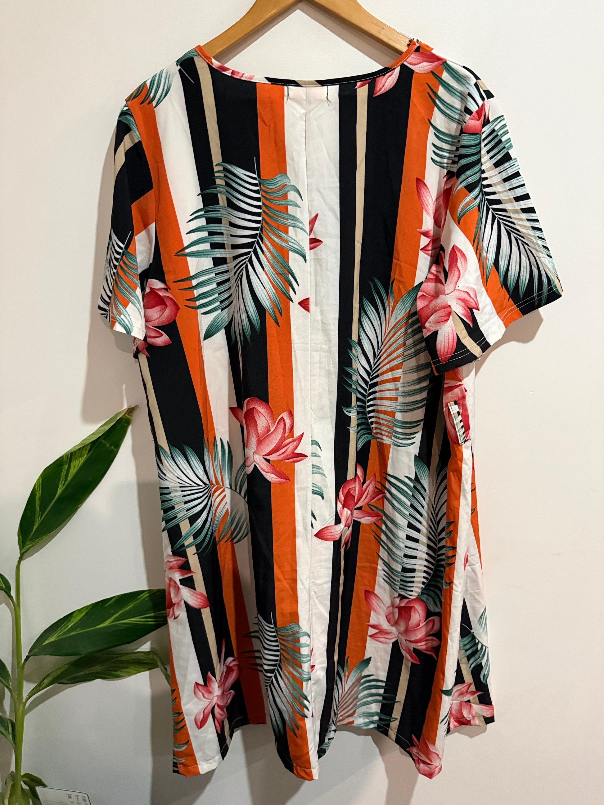 Esther Tropical Stripe Print Shift Dress Size 4XL