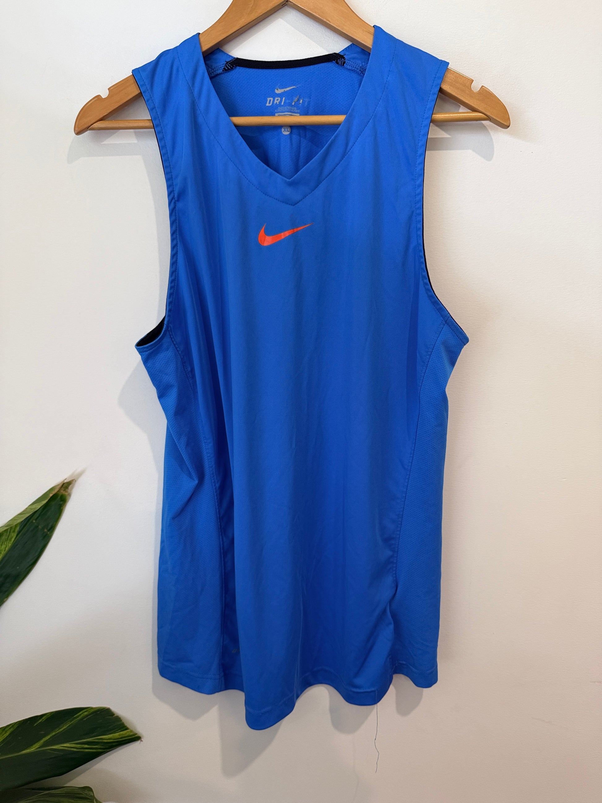 Nike Dri-FIT Blue Sleeveless Training Tank Size XL