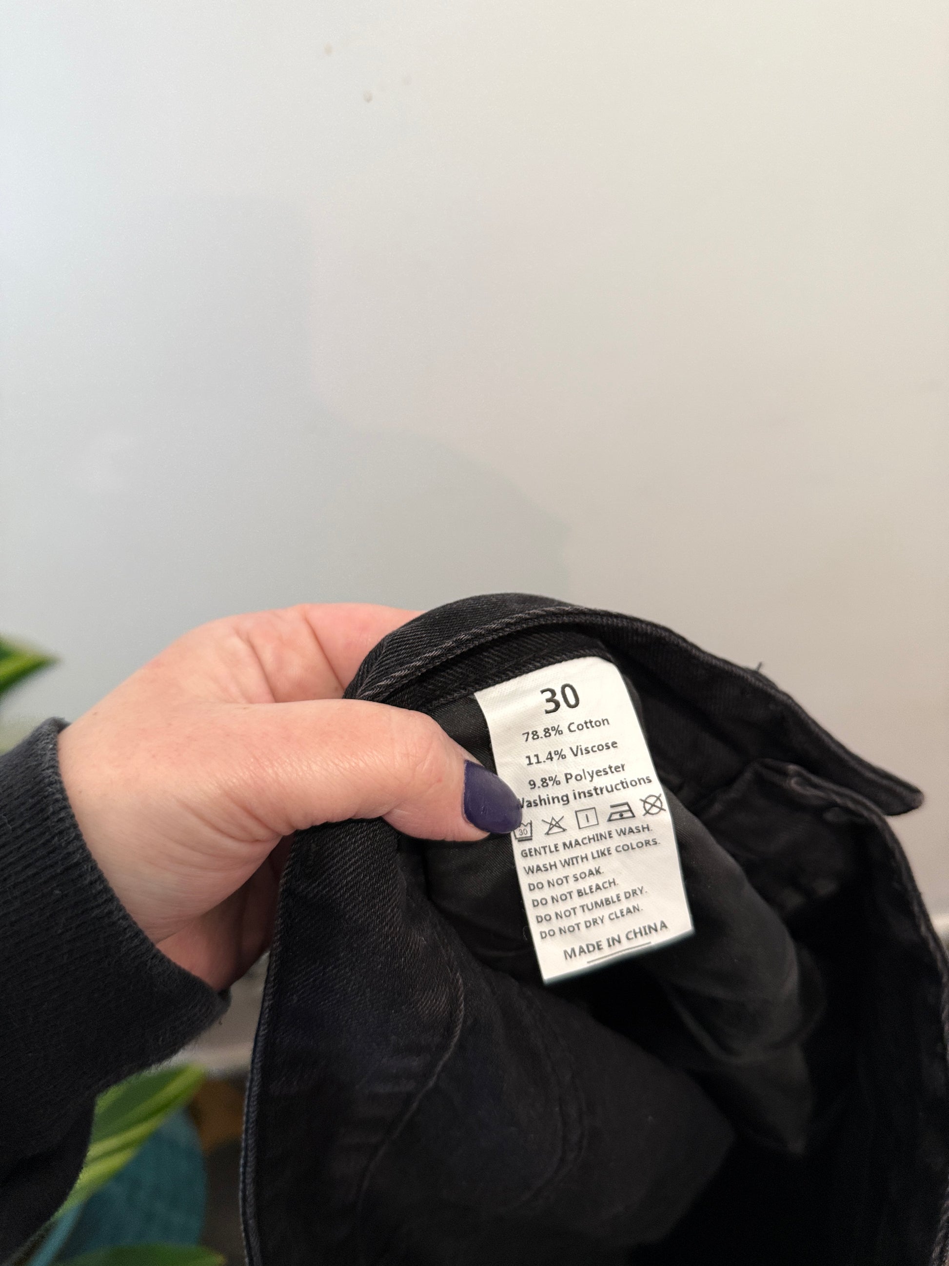 Black High Waisted Straight Leg Jeans Size 30