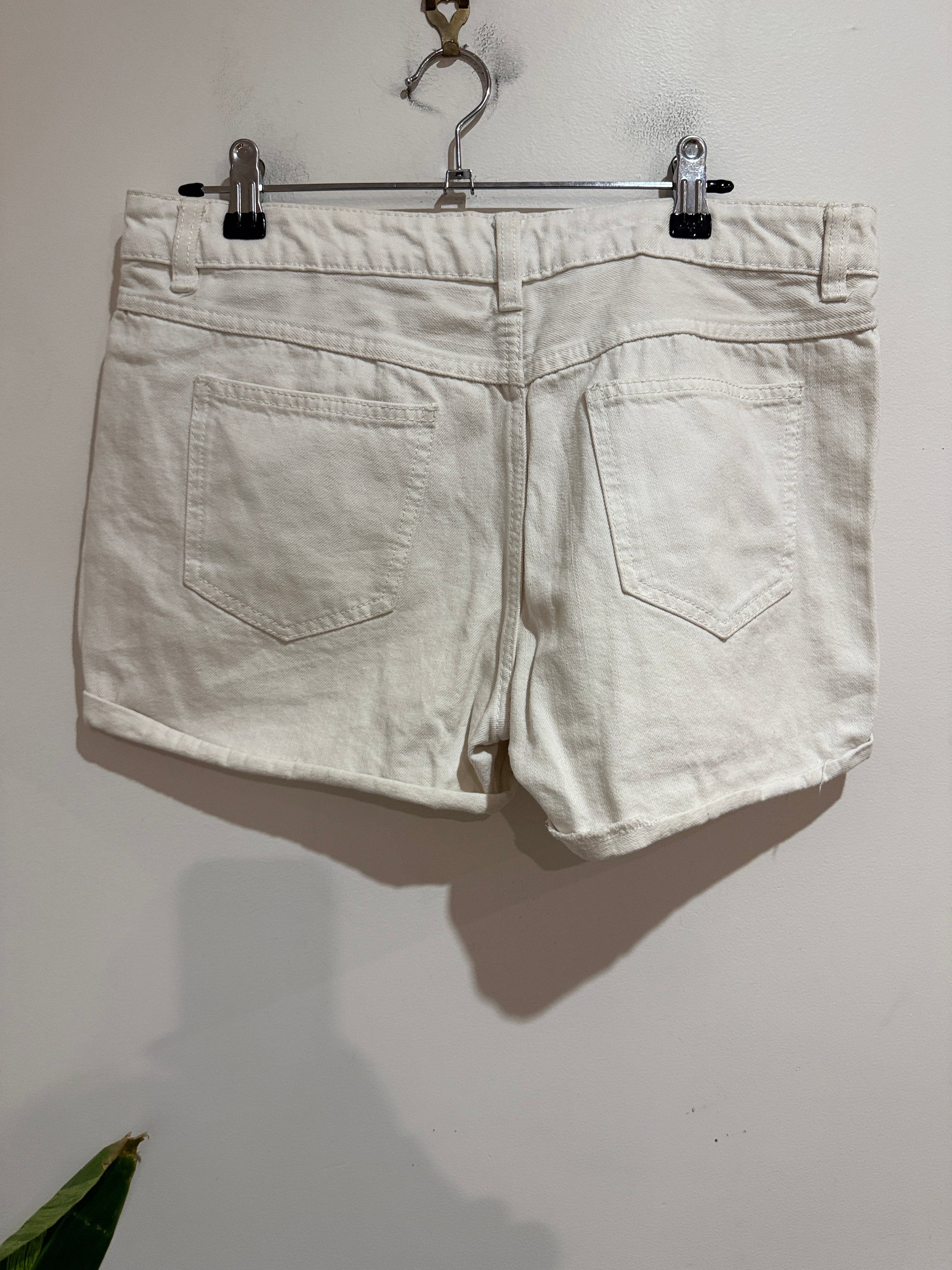 Dotti Denim White Distressed Shorts | Size 12