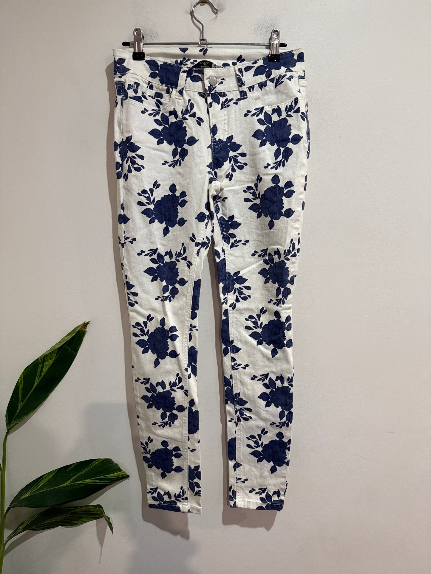 Garage White Floral Print Skinny Jeans | Size 10