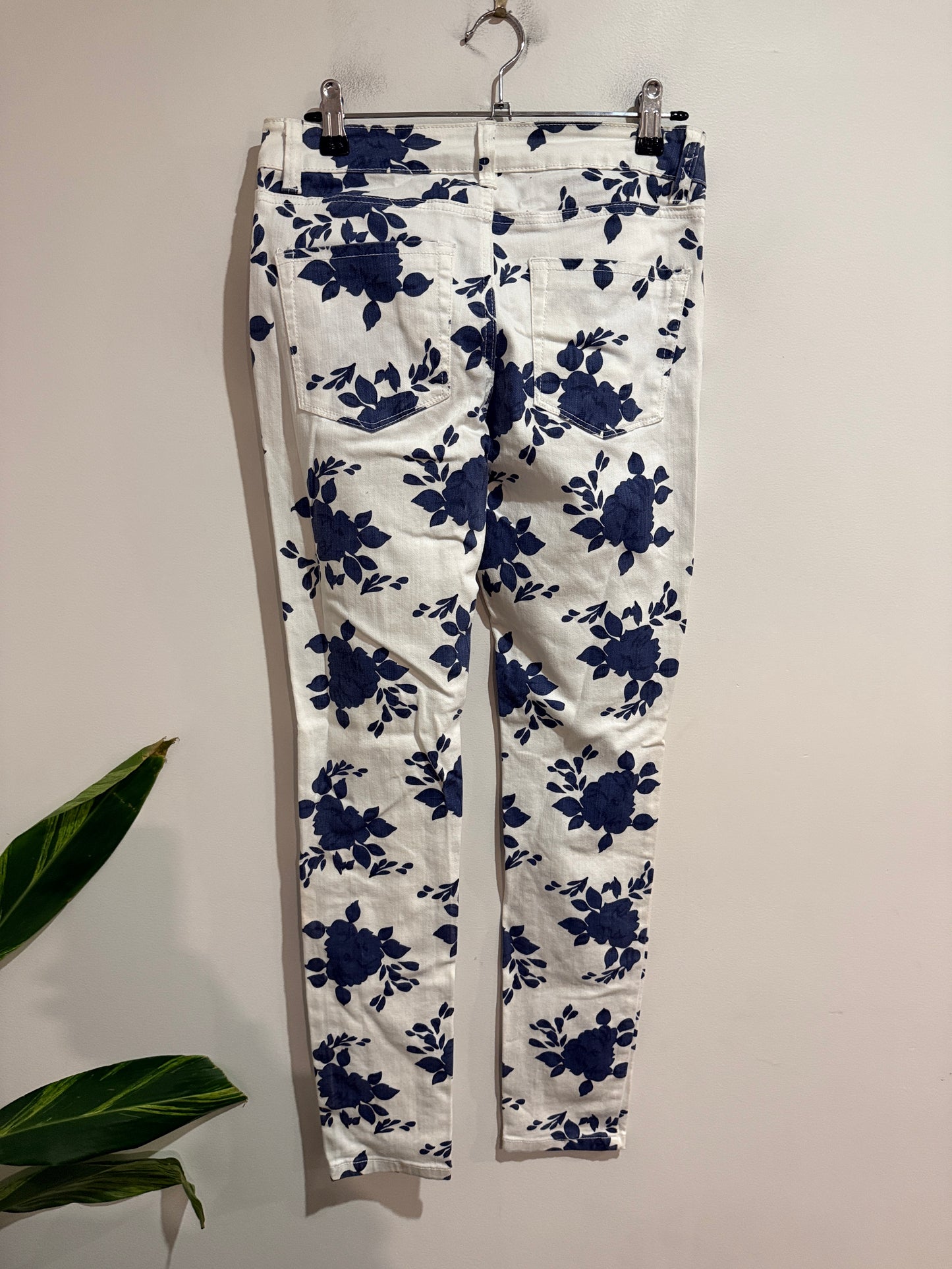 Garage White Floral Print Skinny Jeans | Size 10
