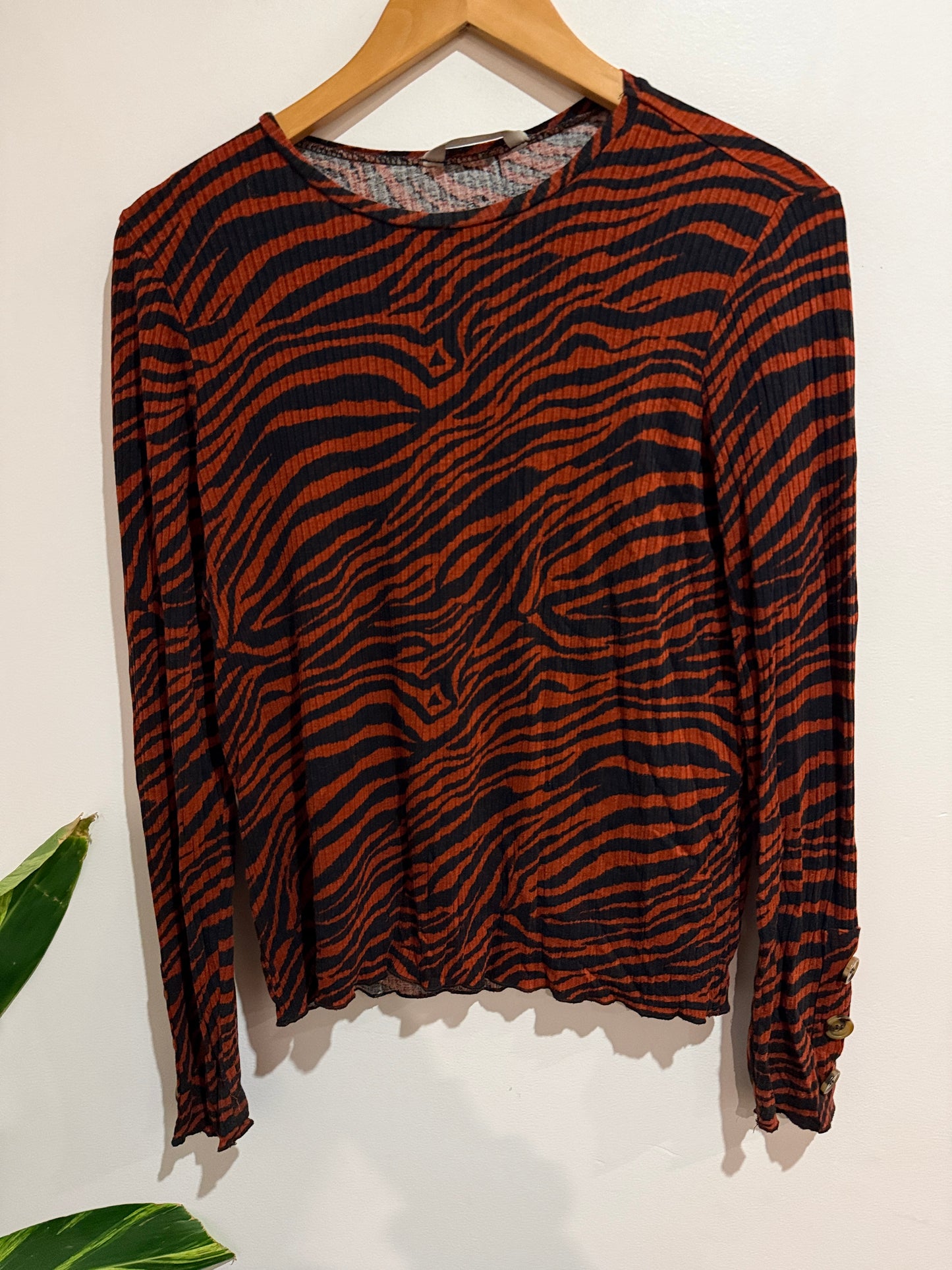 Spirit Tiger Print Crinkle Top | Size 12