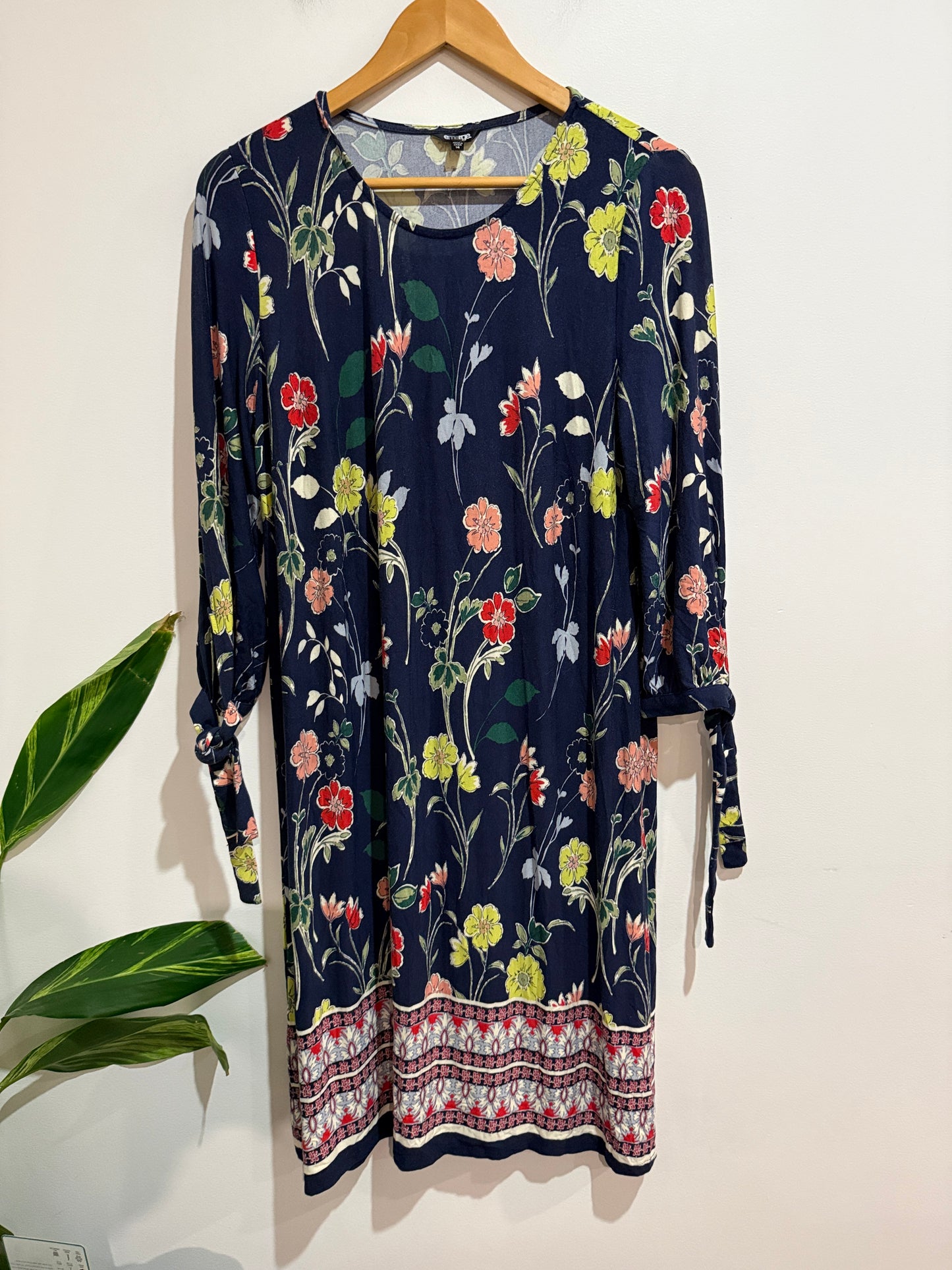 Emerge Navy Floral Long Sleeve Shift Dress - Size 16