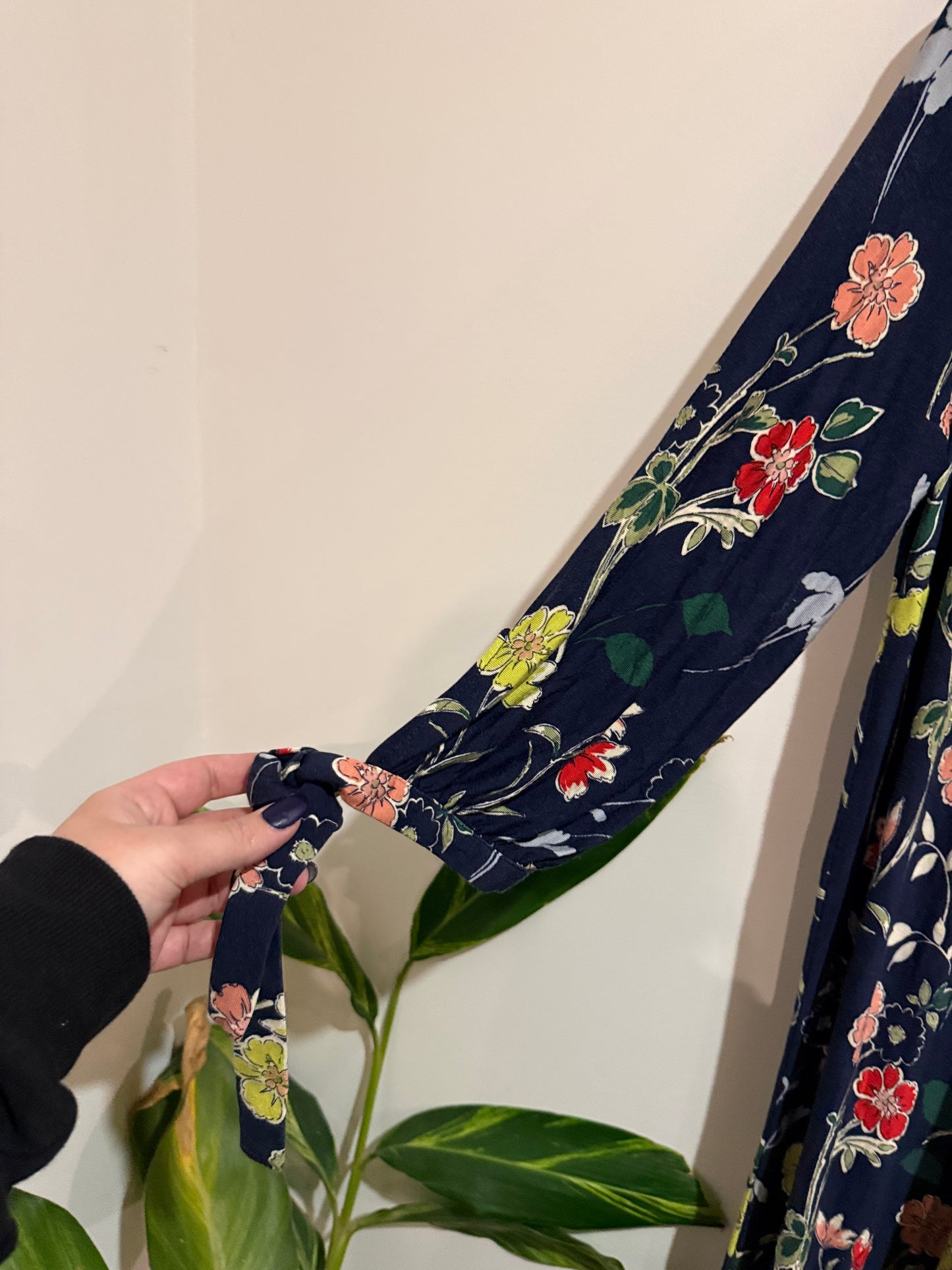 Emerge Navy Floral Long Sleeve Shift Dress - Size 16