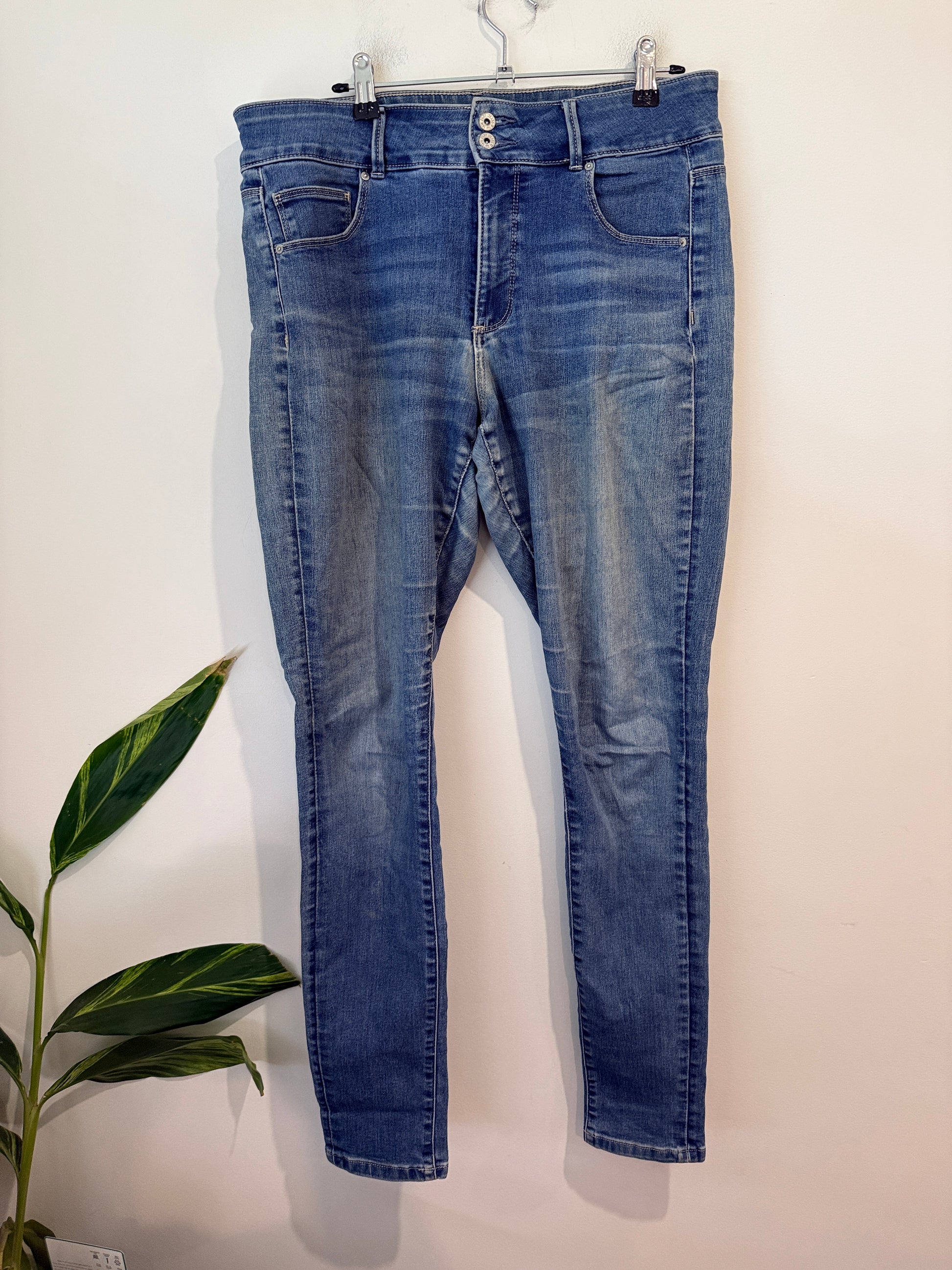 Just Jeans High Rise Skinny Jeans - Size 12