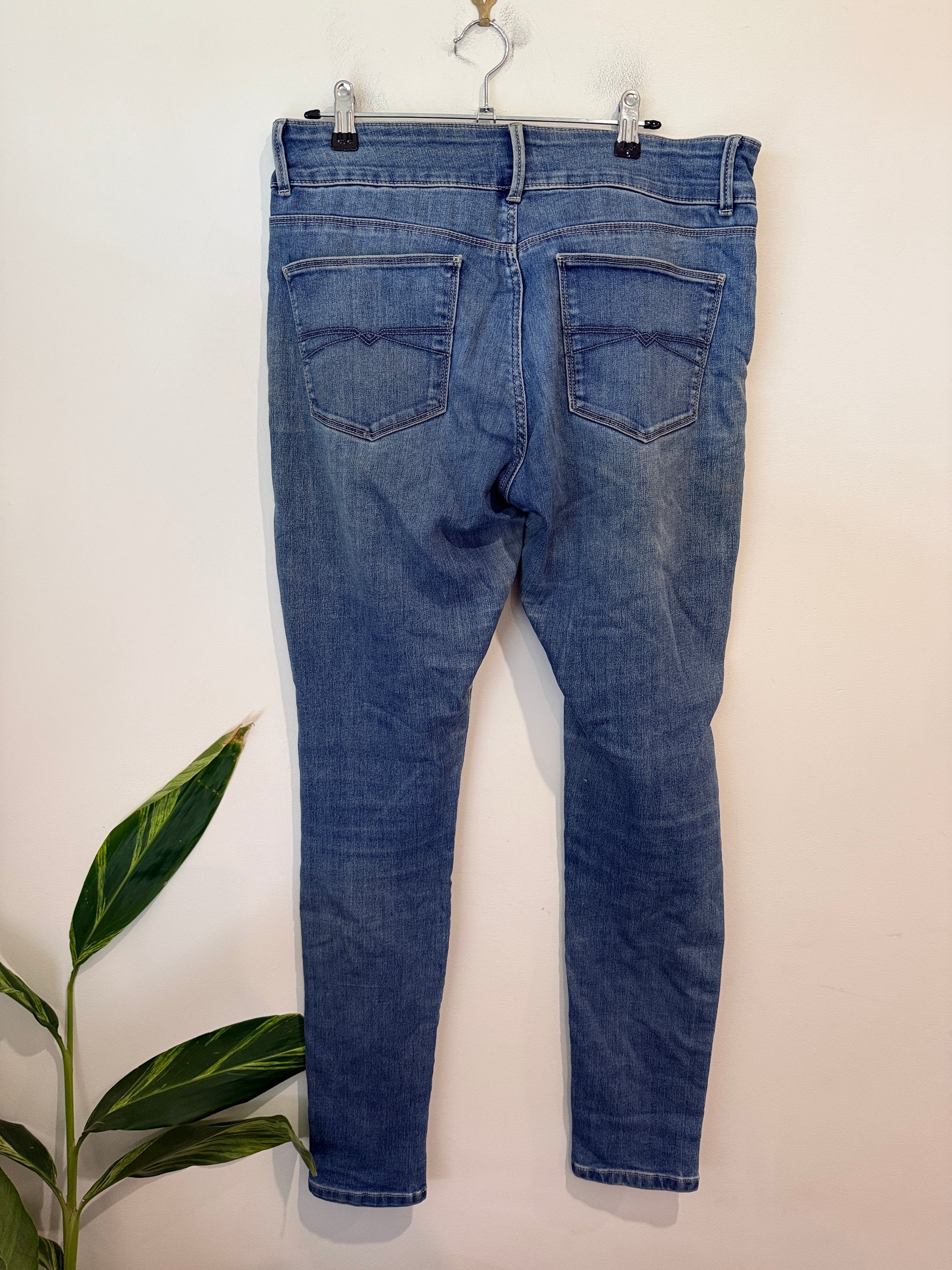 Just Jeans High Rise Skinny Jeans - Size 12