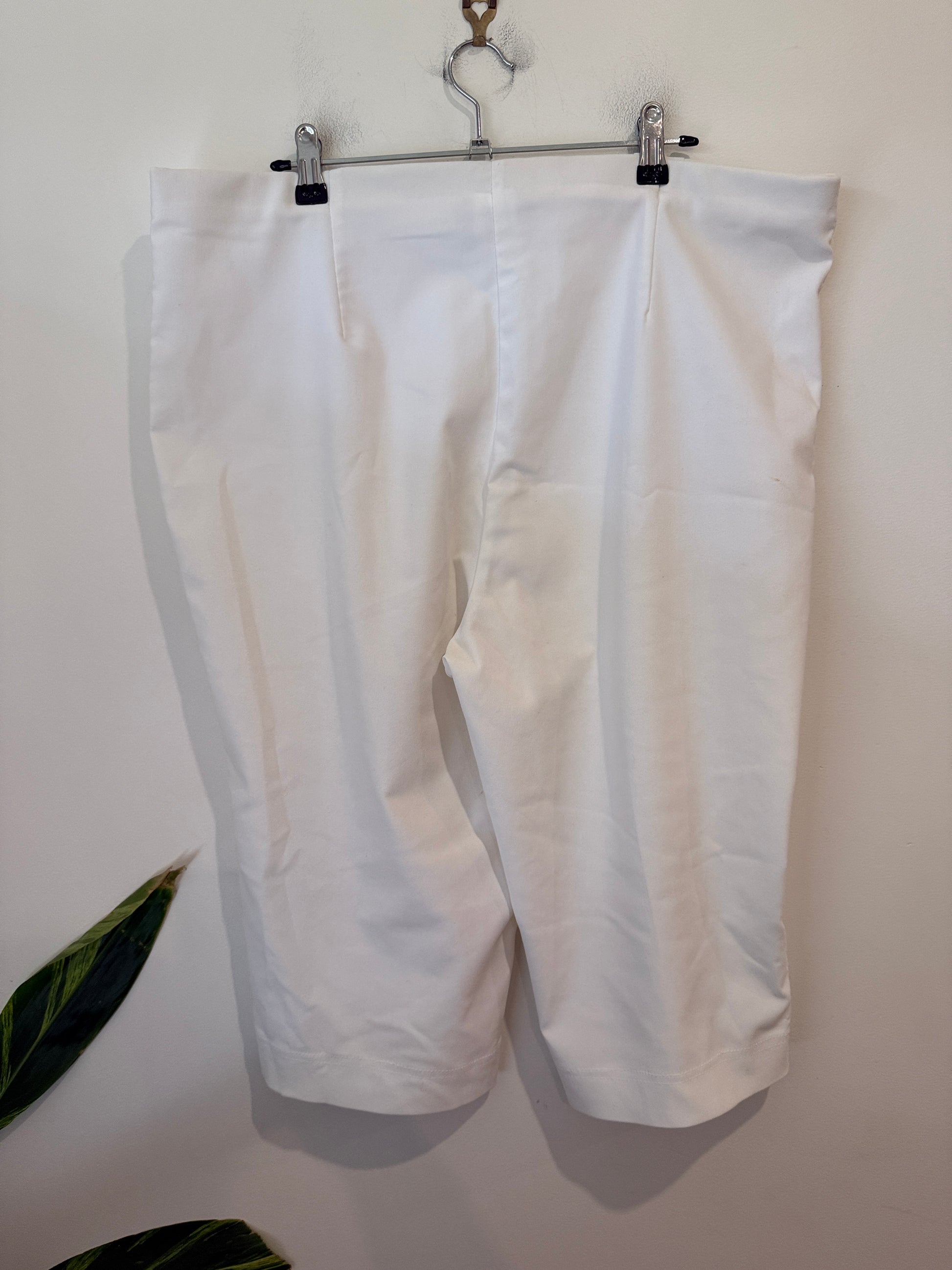 Concept White Cropped Pants