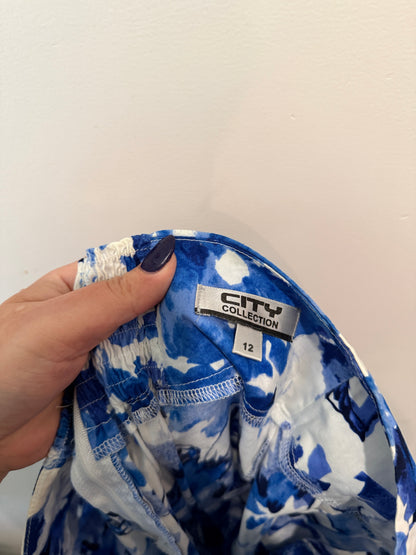 City Collection Blue Floral Shorts - Size 12