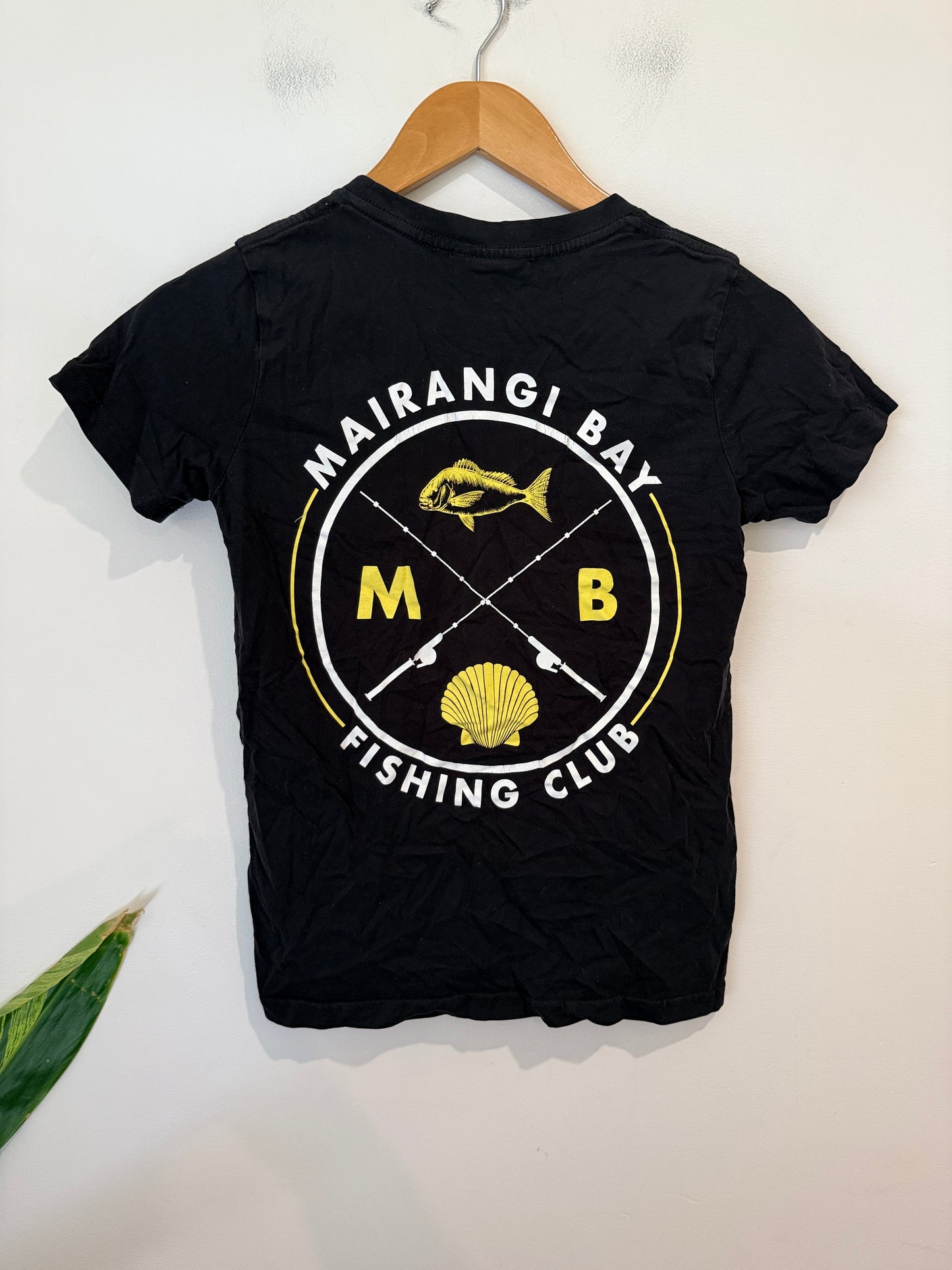 Country Club Collection Black Mairangi Bay Fishing Club Tee - Size 10