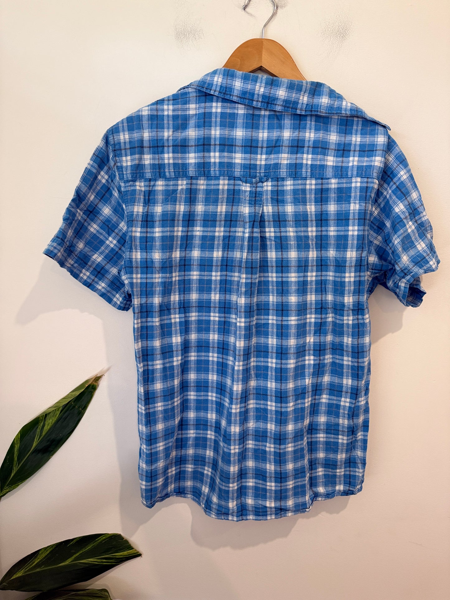 Unbranded Blue Plaid Button Shirt - Size M