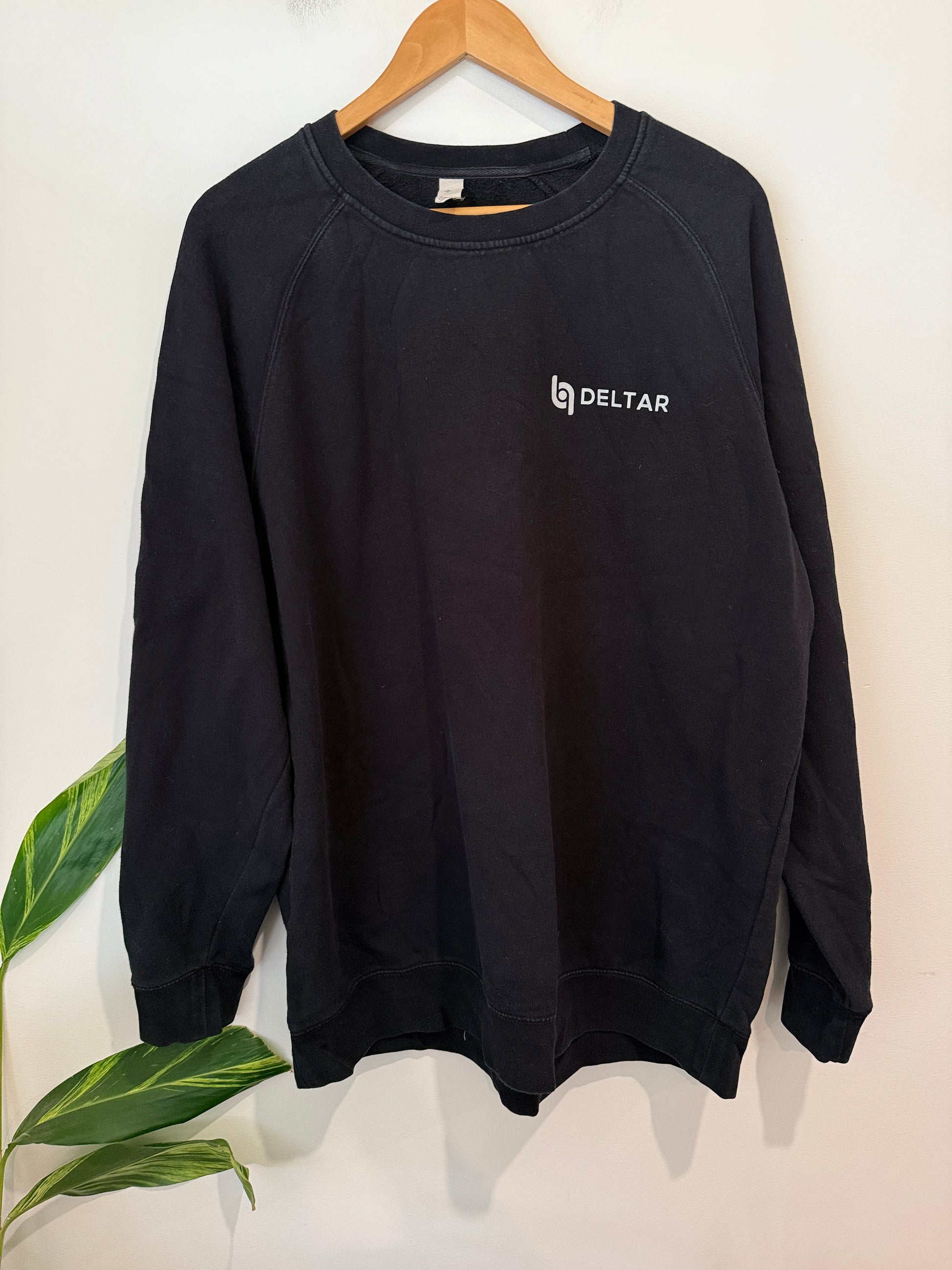 Deltar Black Crew Neck Sweatshirt