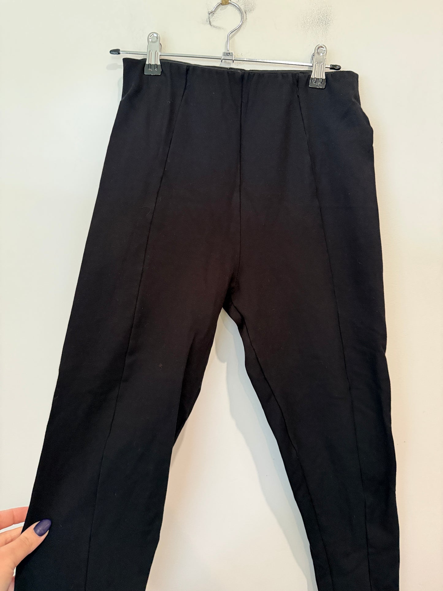 Glassons Black Tapered Pants - Size 8