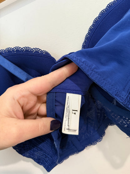 Unbranded Royal Blue Lace Underwire Bralette