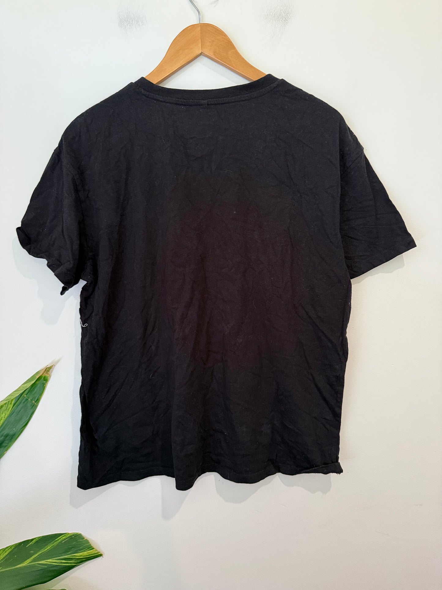 Harry Potter Hogwarts Alumni Black Graphic Tee - Size S