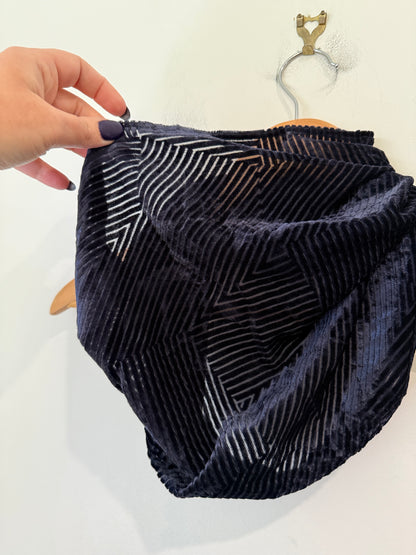 Succhi Collection Navy Velvet Infinity Scarf