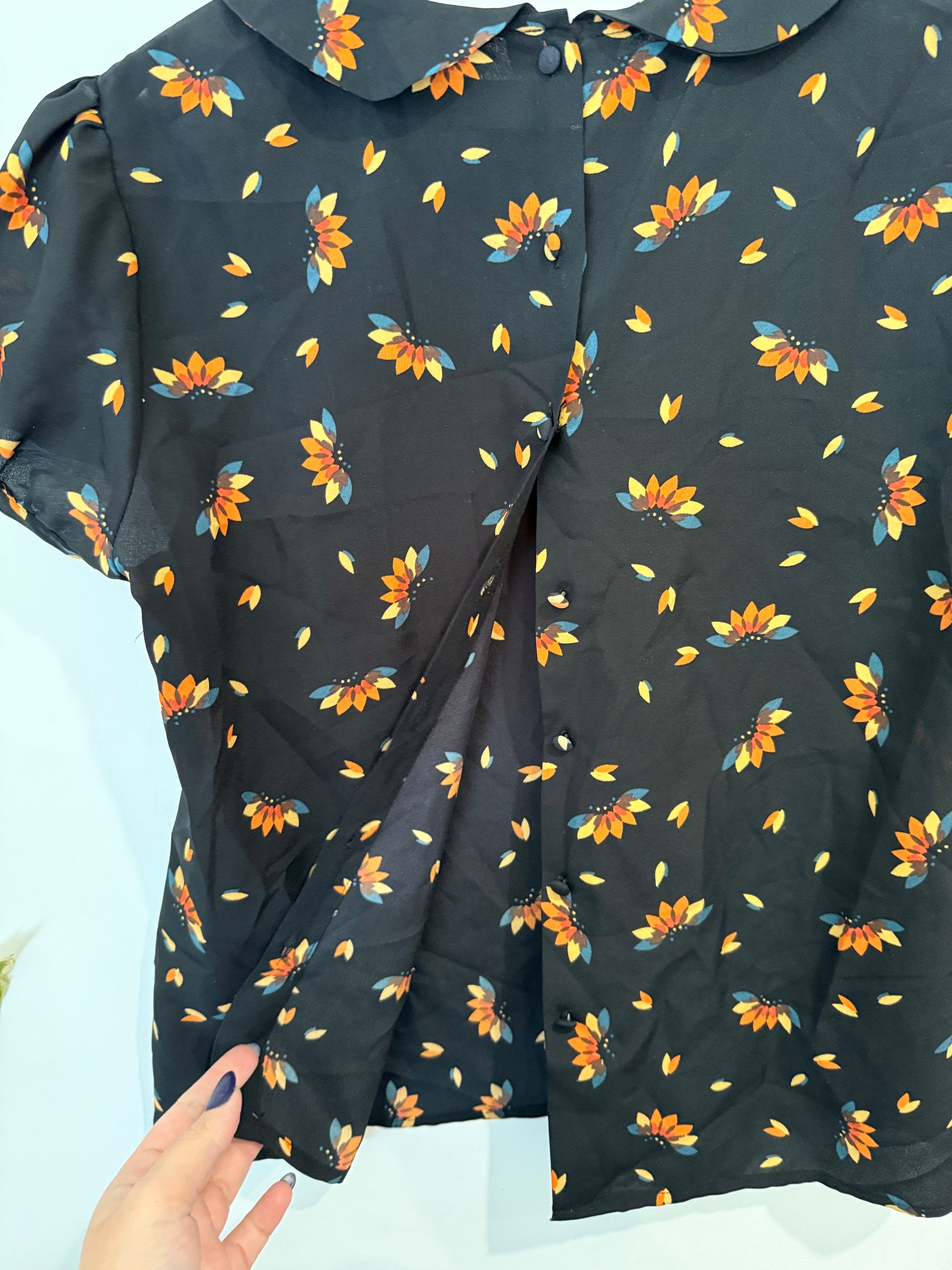Glassons Black Floral Peter Pan Collar Top - Size 8
