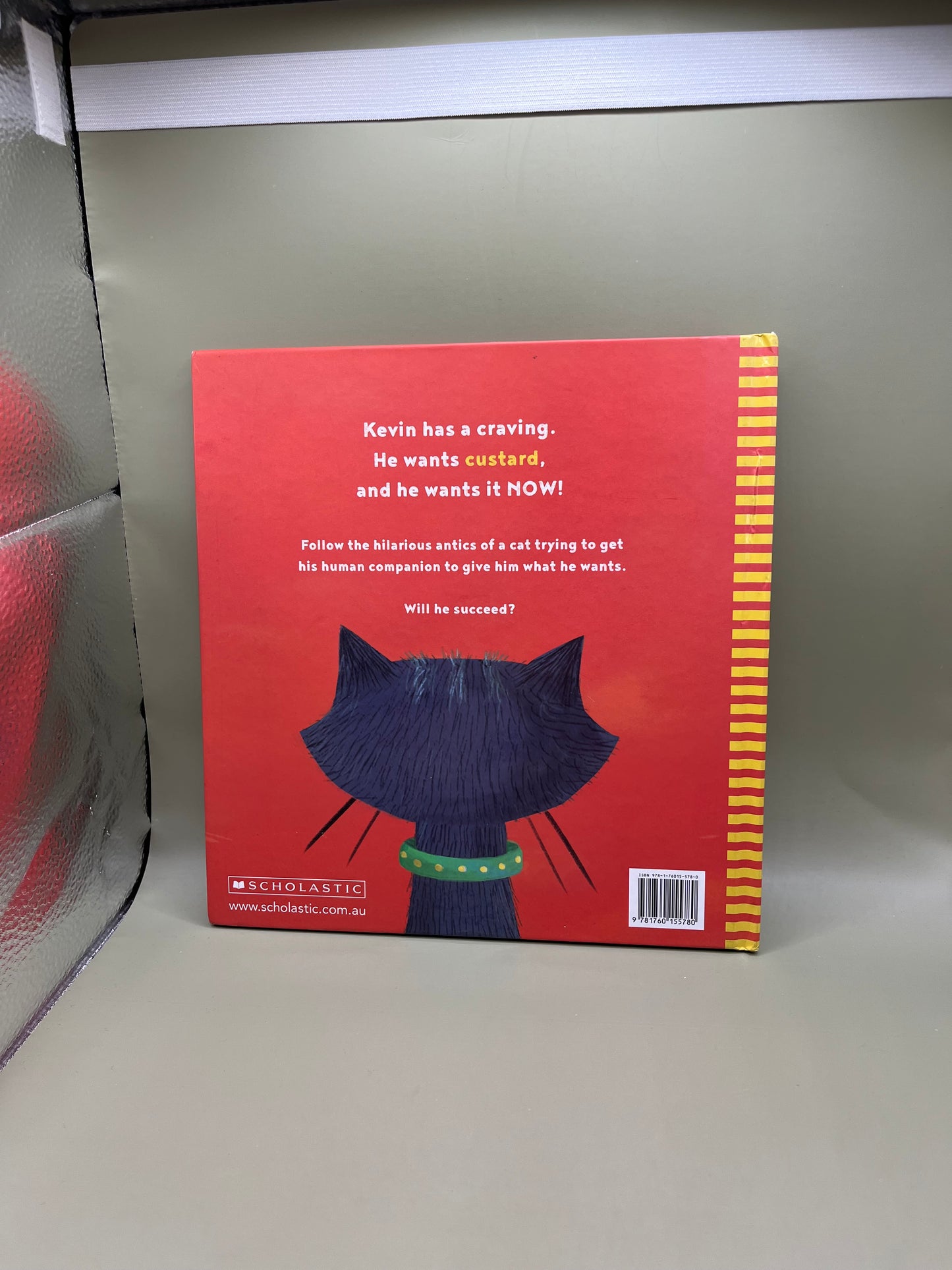 The Cat Wants Custard by P. Crumble and Lucinda Gifford